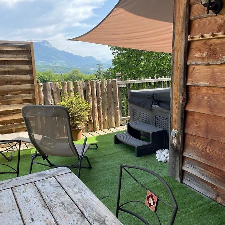 La Cabane à l'Orée des Bornes Évires Extérieur photo