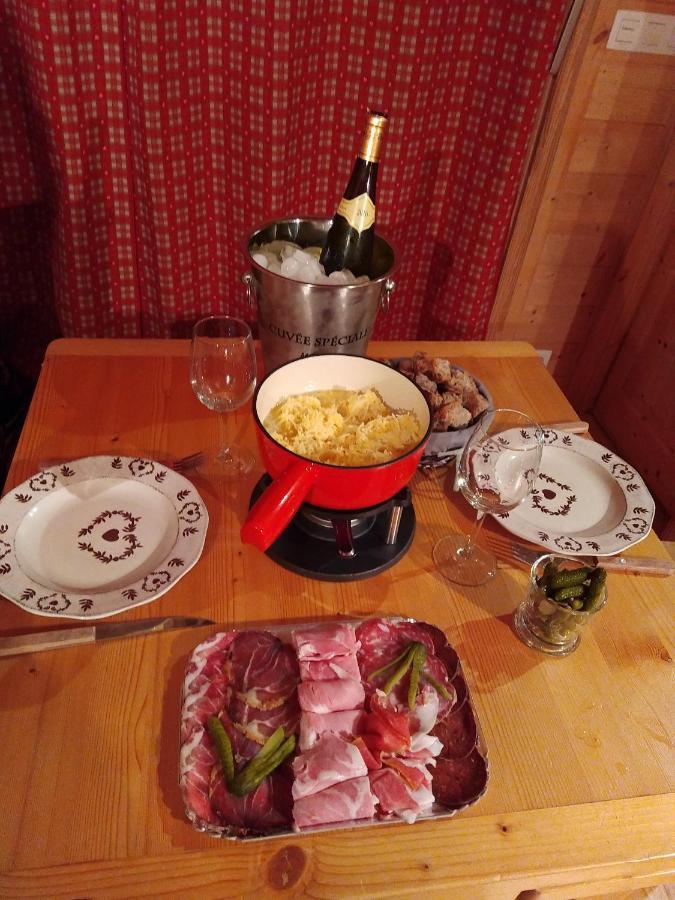 La Cabane à l'Orée des Bornes Évires Extérieur photo