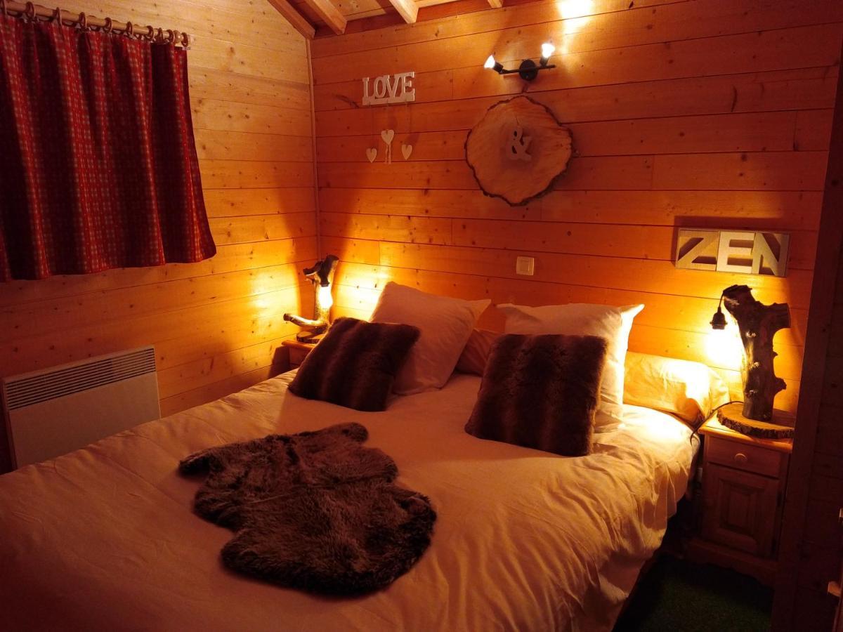 La Cabane à l'Orée des Bornes Évires Extérieur photo