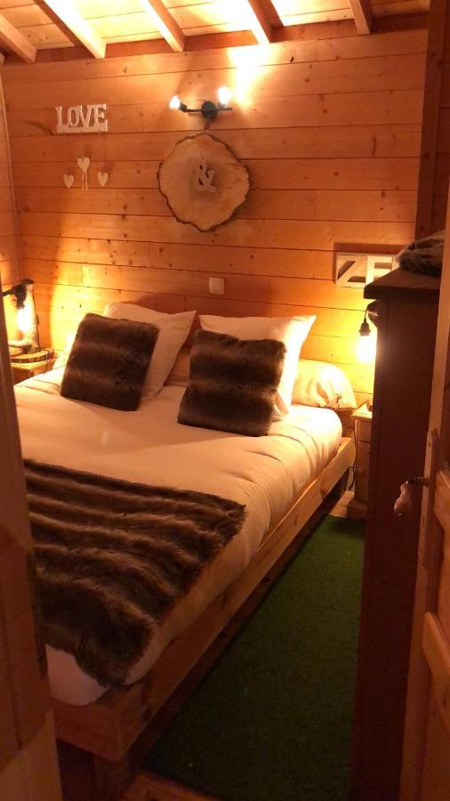 La Cabane à l'Orée des Bornes Évires Extérieur photo